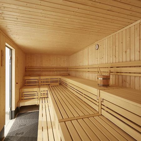 Reetland Am Meer - Premium Reetdachvilla Mit 3 Schlafzimmern, Sauna Und Kamin F14 Dranske Exterior photo